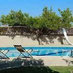 Ξενοδοχείο Paradise Island