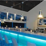 Ξενοδοχείο Paradise Island 5*