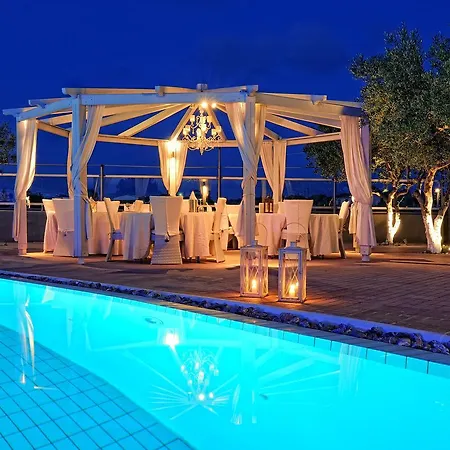 Otel Paradise Island