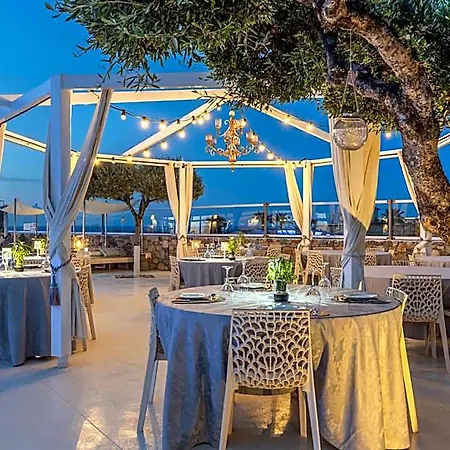 Paradise Island Hotel 5*