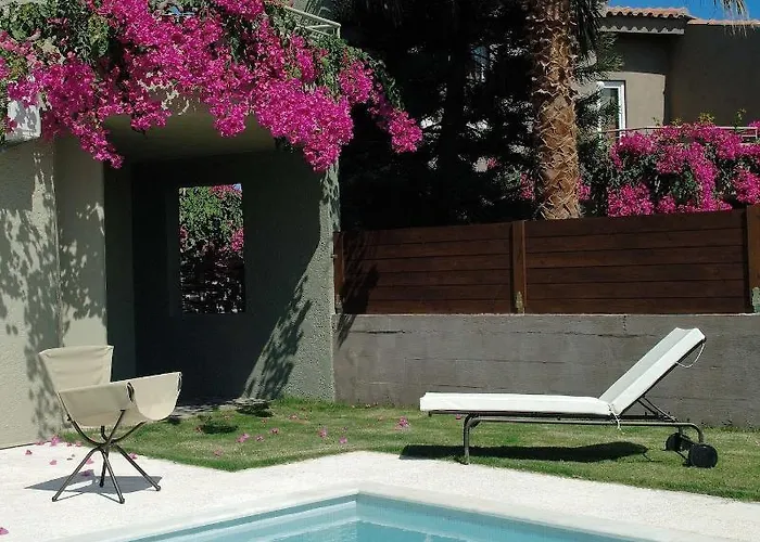 Ξενοδοχείο Paradise Island 5*