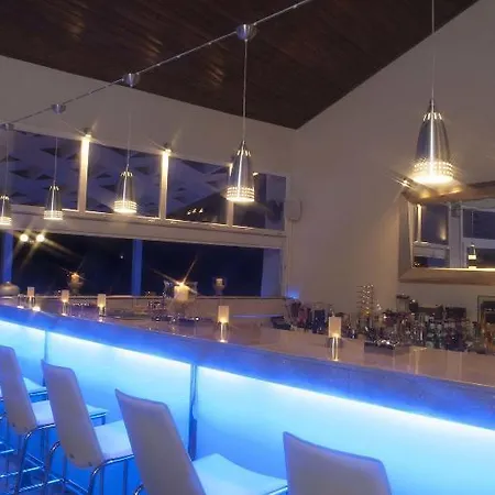 Paradise Island 호텔 헐소니소스